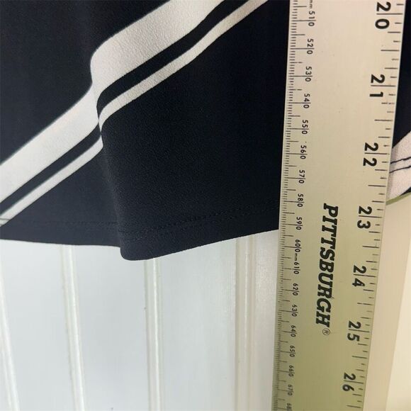 NWT Adrianna Papell Chevron Stripe Blouse M Black White 3/4 Sleeve Work Top - Picture 10 of 10